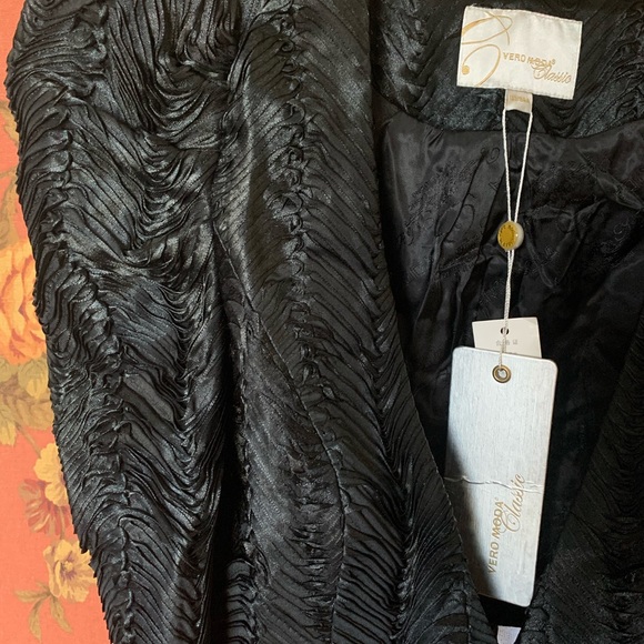 Gothic cropped jacket 🧛🏼 by Vero Moda - Picture 2 of 6